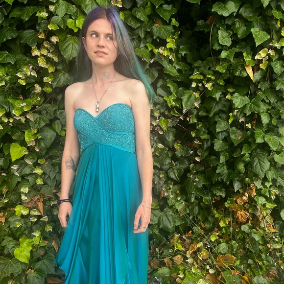 Blue La Femme Prom Dress - Picture 1 of 2